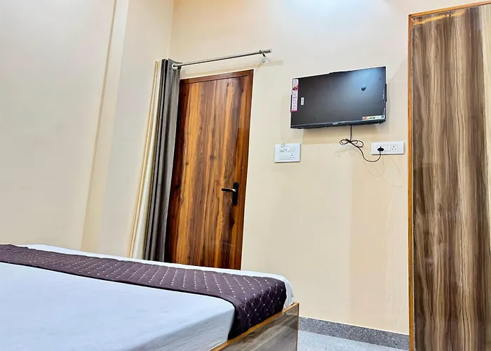 Hotel Shree Radha Raman