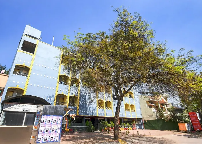 Hotel Gouri Inn