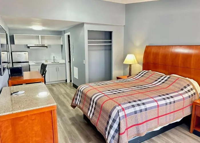 Sunwestern Suites