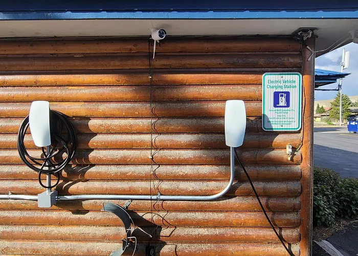 Trails End Motel