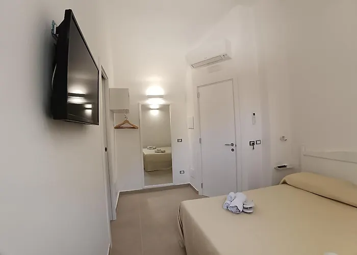 Aparthotel "Riad Amalfitano" In The Historical Center 5 Minutes Away, At 350 Mt, From The Main Square