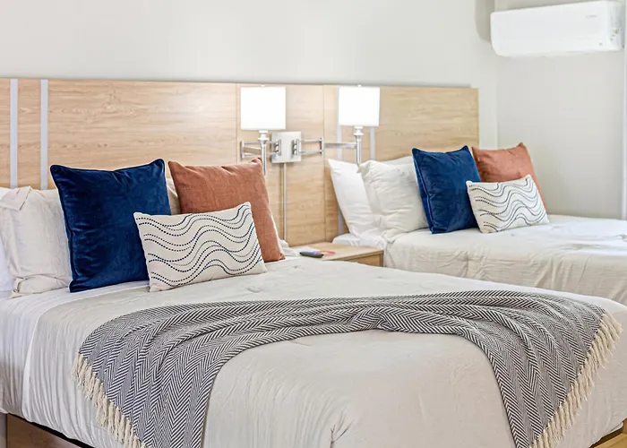 Dennisport Surf Club Boutique Hotel
