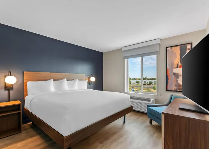 Everhome Suites Panama City Beach - 30A