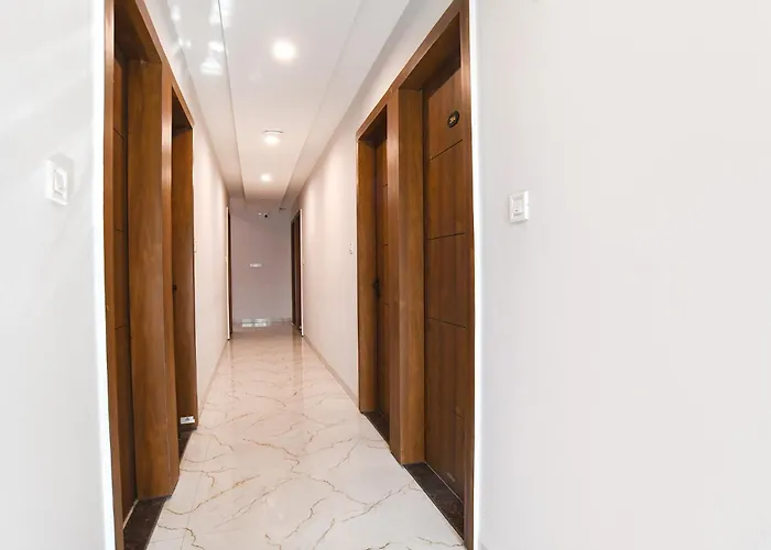 Fabhotel Trivana, Mahalaxmi Nagar