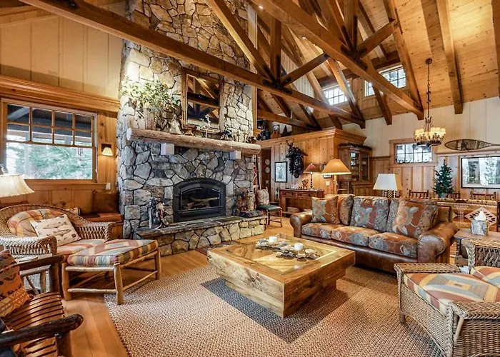Beautiful Lakefront Home With Dock Stone Fireplace W&D And Nearby Activities