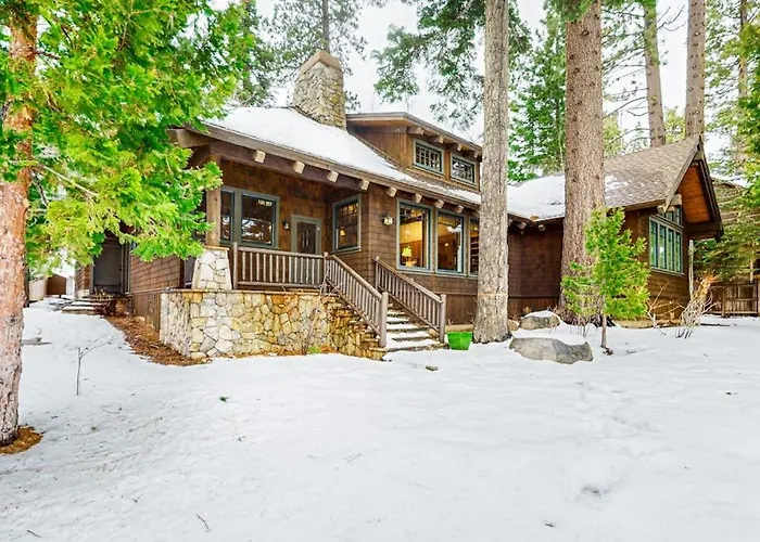 Beautiful Lakefront Home With Dock Stone Fireplace W&D And Nearby Activities