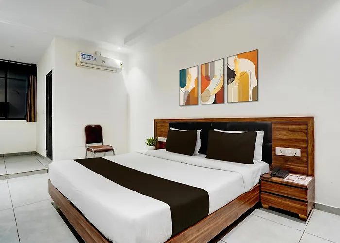 Super Collection O Kalol Junction Formerly Hotel Prime Land