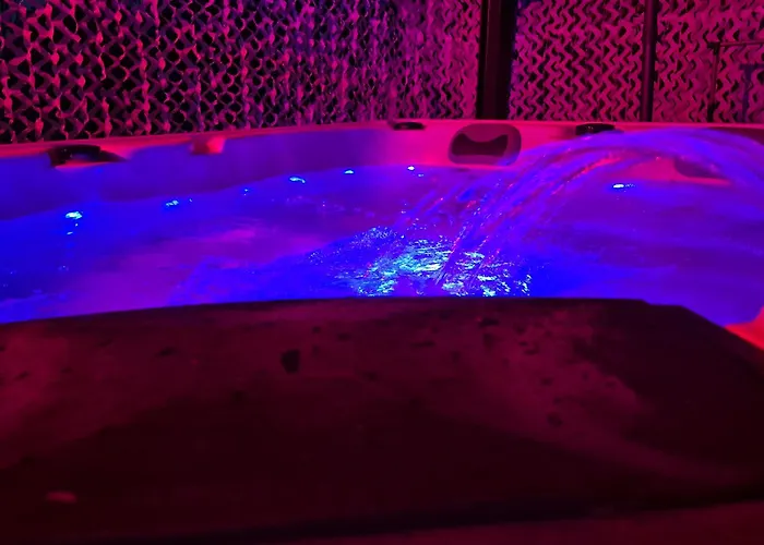Les Logis Du Port Suites & Spa - Climatisation -Port Canal Montauban