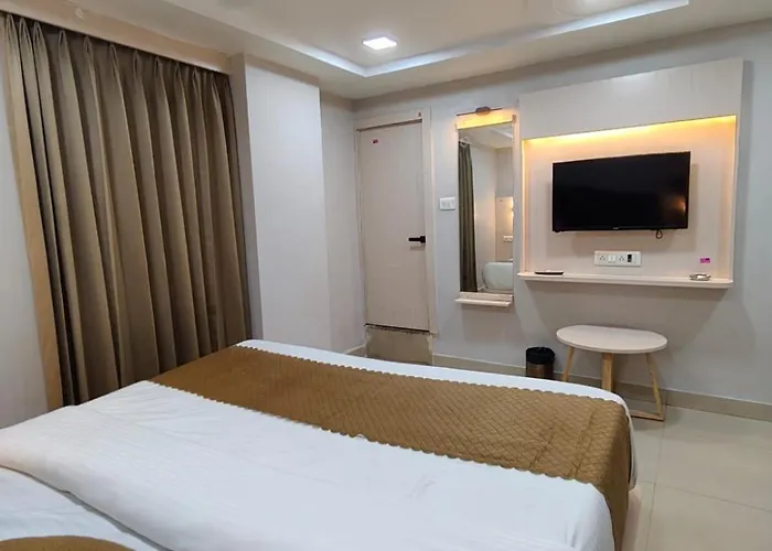 Hotel Green Land
