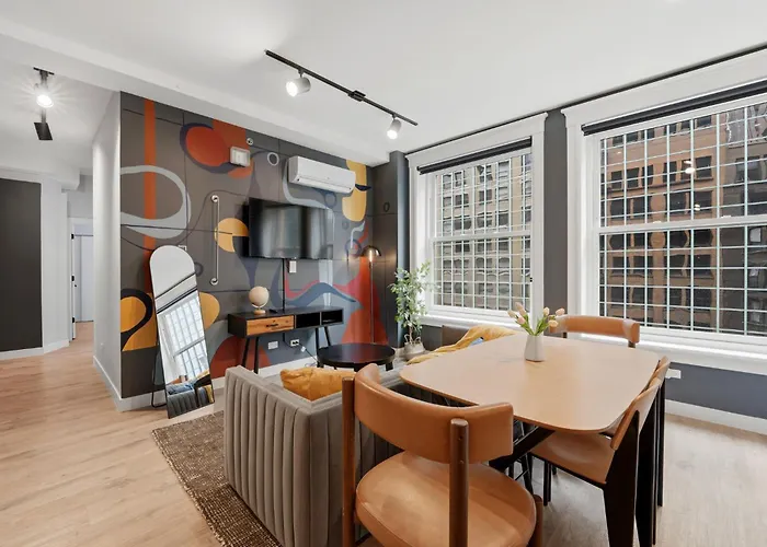 The Plymouth Chicago 4-Br Apartment In Printers Row - Free Parking, Gym & Rooftop