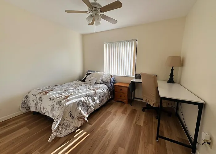 Parkside Retreat At Eau Gallie