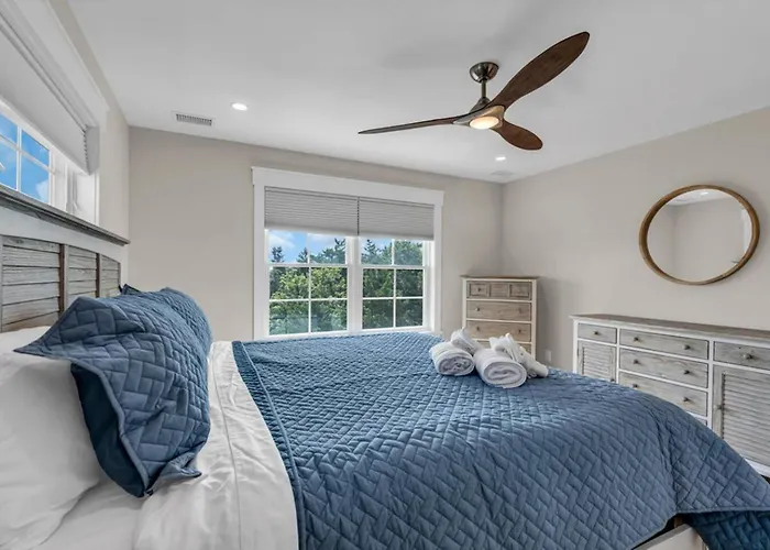 Prof Cleaned | Pup Friendly | Linen+Towel | Coffee