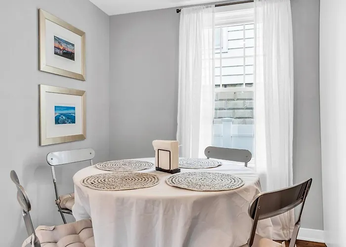 Prof Cleaned | Linens & Towels | High-Speed Wifi