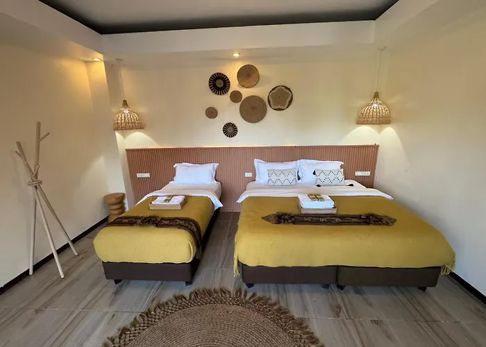 Infinity Bay Suites