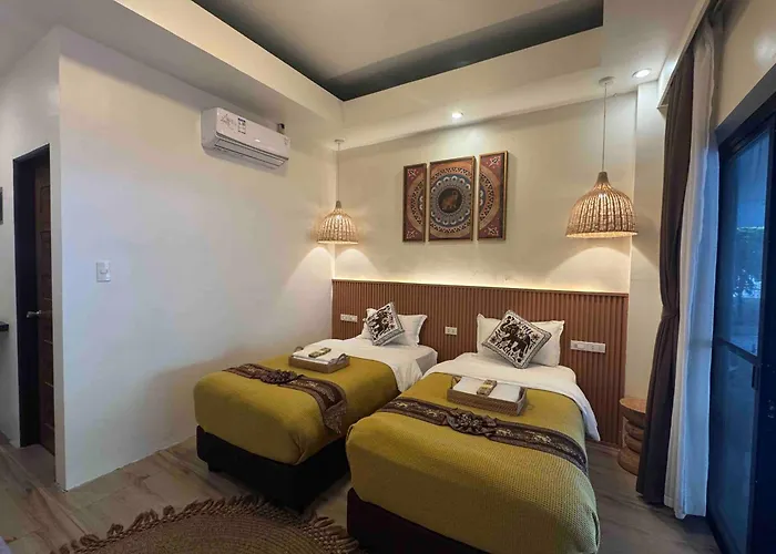 Infinity Bay Suites