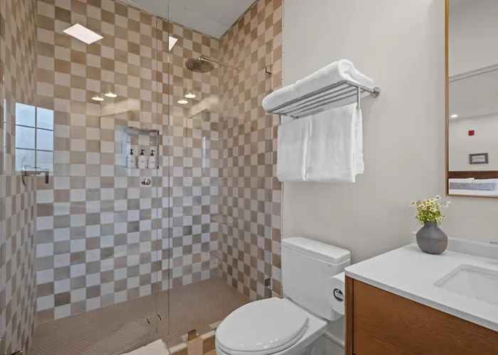 Bella Notte, A Zenstay Hotel