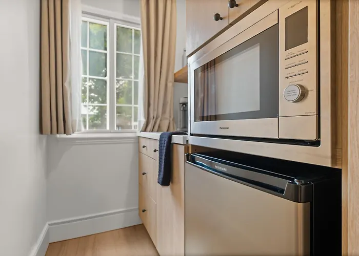 Bella Notte, A Zenstay Hotel