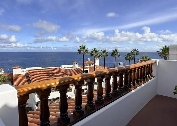 Immaculate Corner Condo W/Golf Cart Steps To Beach