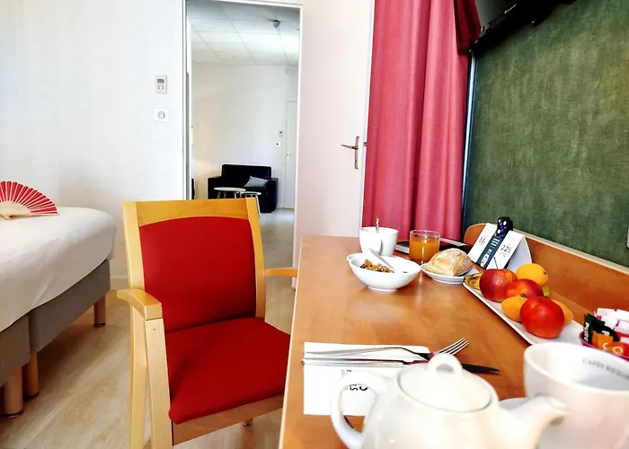 Logis Hotel-Restaurant Le Fontarabie