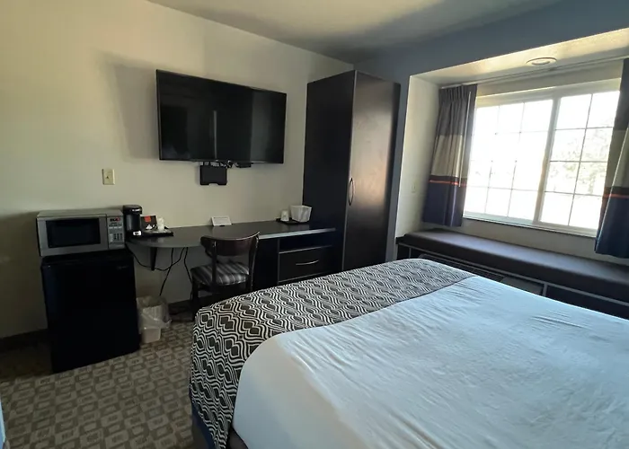 Microtel Inn & Suites By Wyndham Klamath Falls