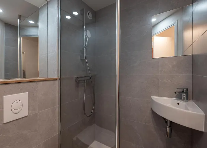 The Originals Access, Hôtel Bordeaux Lac