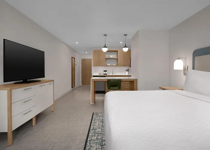 Homewood Suites By Hilton Santa Maria