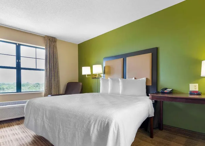 Extended Stay America Suites - Chicago - Gurnee