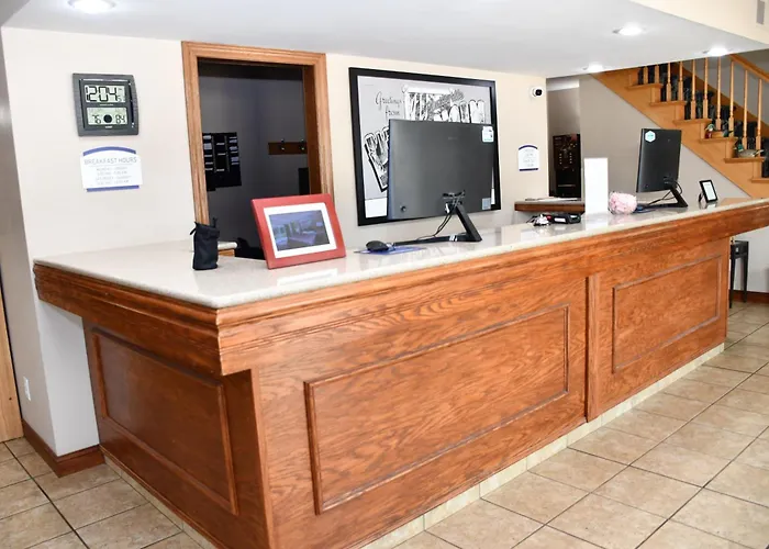 Baymont Inn And Suites By Wyndham Platteville