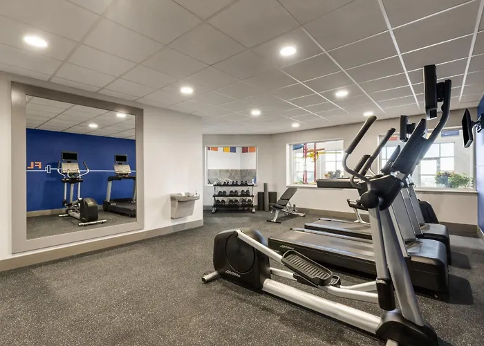 Holiday Inn Express & Suites Rapid City By Ihg