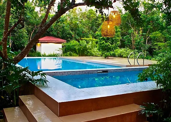 Sulyap Bed & Breakfast - Casa De Alitagtag Boutique Hotel