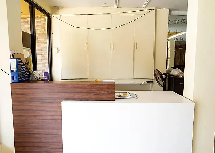 Cozy Coron Inn