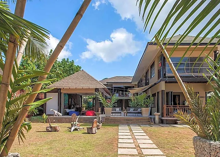 Villas Des Alizes Beachfront Suites