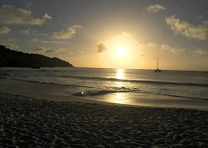 Villas Des Alizes Beachfront Suites