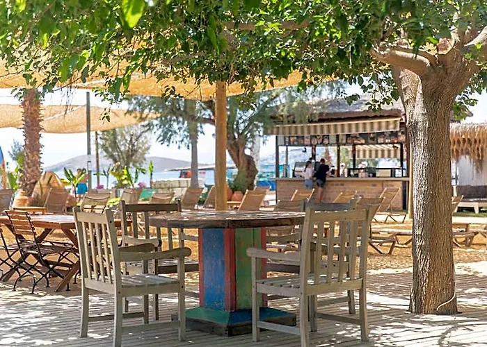 Kefi Beach & Suites
