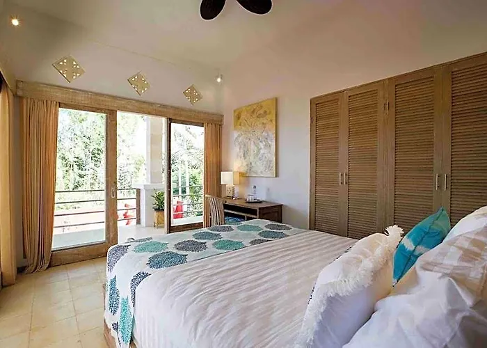 Casa Mimba - Seaview Private Pool Villa Padangbai