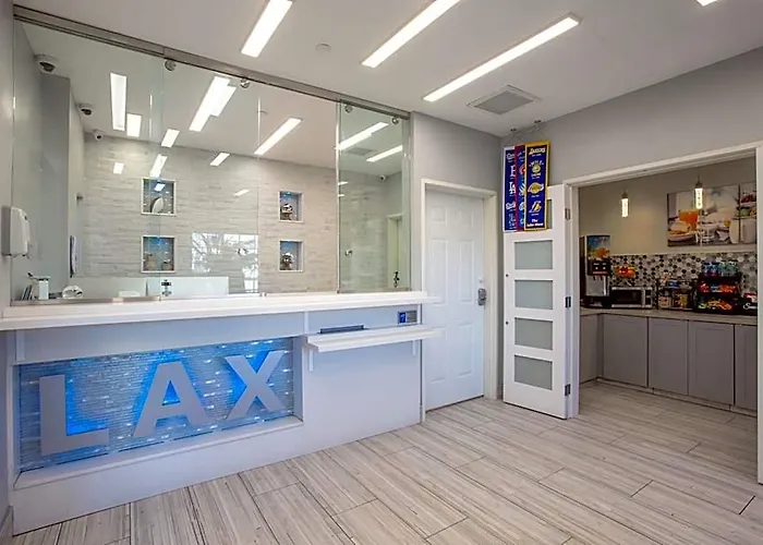 Super 8 By Wyndham Inglewood/Lax/La Airport