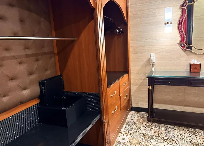 Mayfair Lake Resort