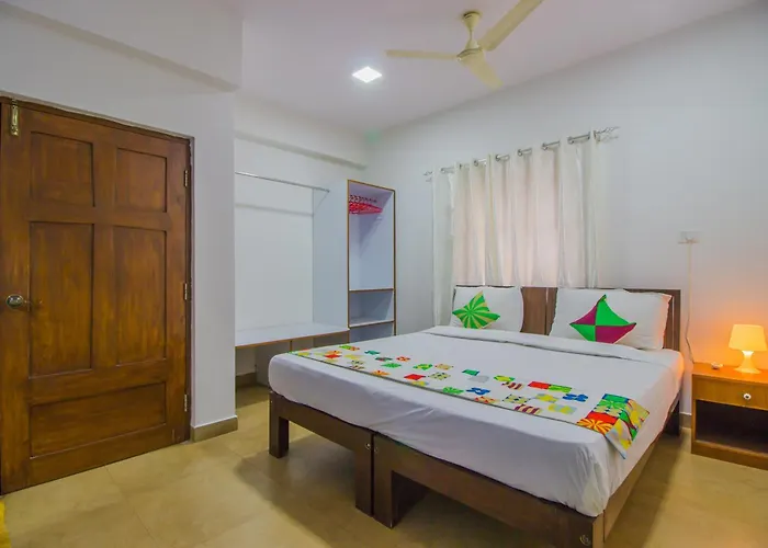 Super Collection O Holy Cross Home Stays