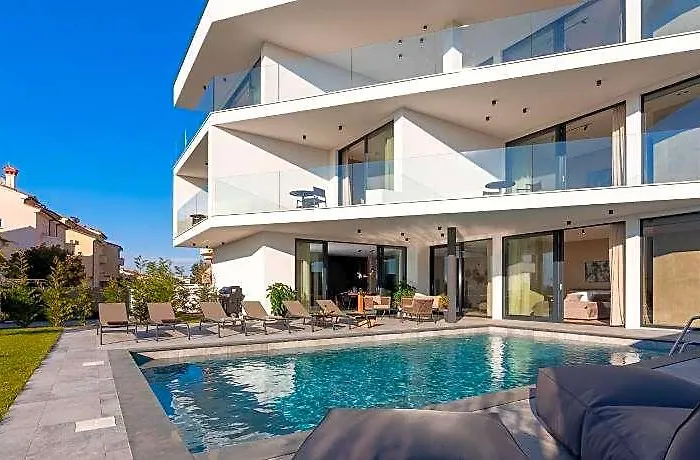 Villa Villa Aruna