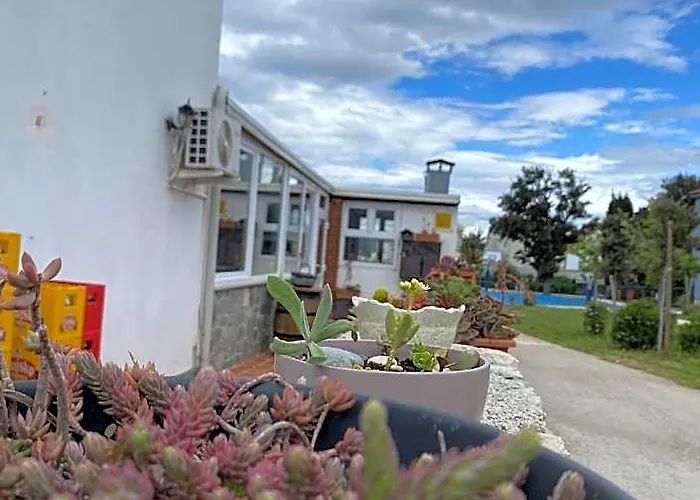Hostel Kantun