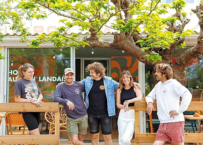 Au Bon Landais Surf Hotel