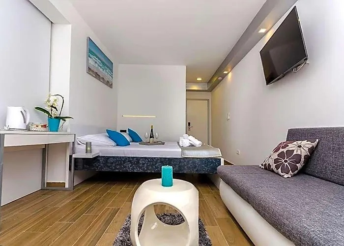 All Saints Suites Bb Kastela