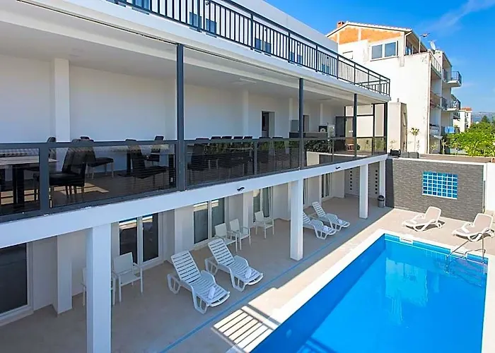 All Saints Suites Bb Kastela