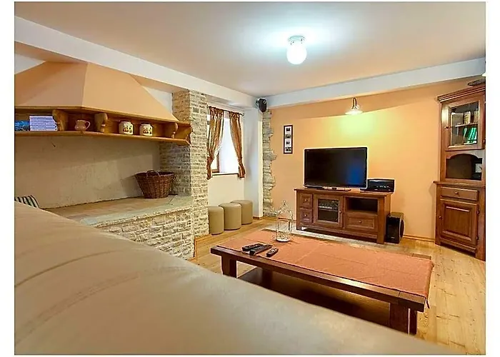 Mediterana Comfortable Holiday Residence