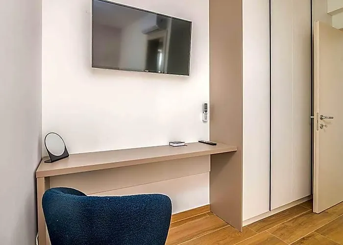 Lusarci Comfortable Holiday Residence