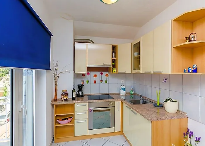 Comfortable Apartment With Amazing Seaview And Private Balcony,Free Parking,Wifi