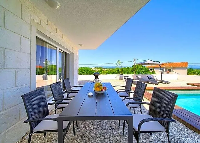 Imperia 3 Comfortable Holiday Residence