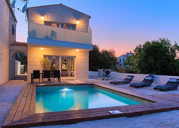 Imperia 3 Comfortable Holiday Residence