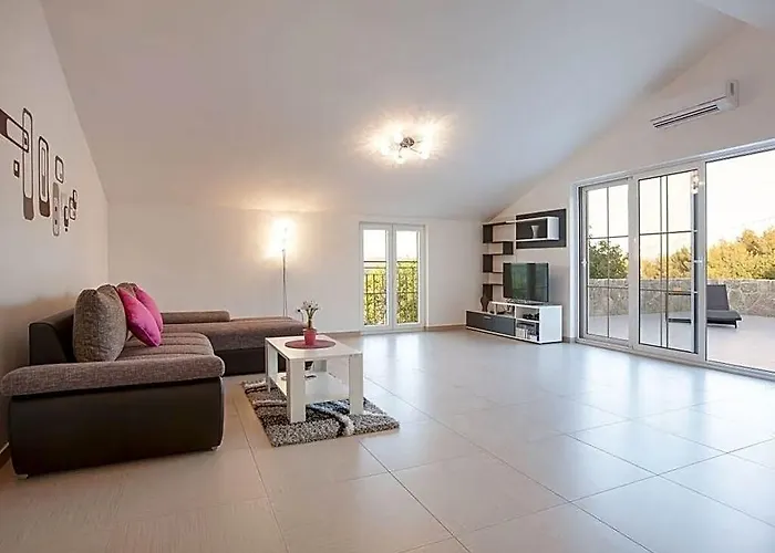 Sky Comfortable Holiday Residence