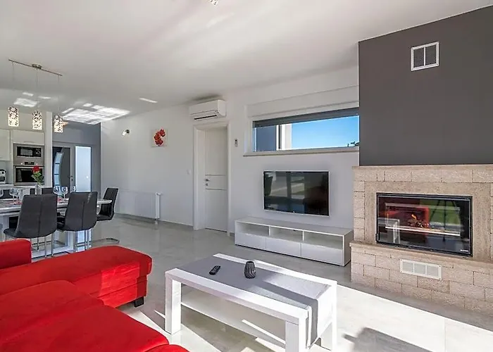 Villa Miramar Comfortable Holiday Residence